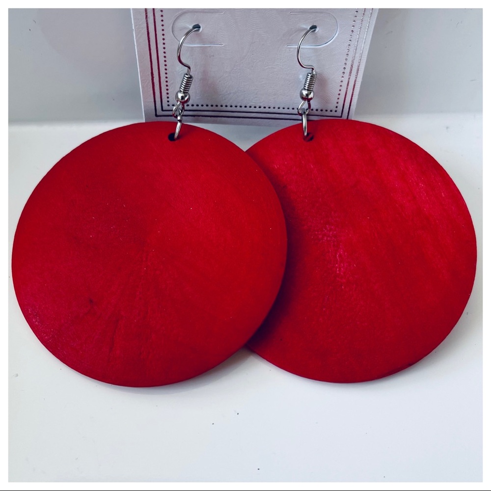Fabulous and chic round wood ethnic earrings - Picture 6 of 8